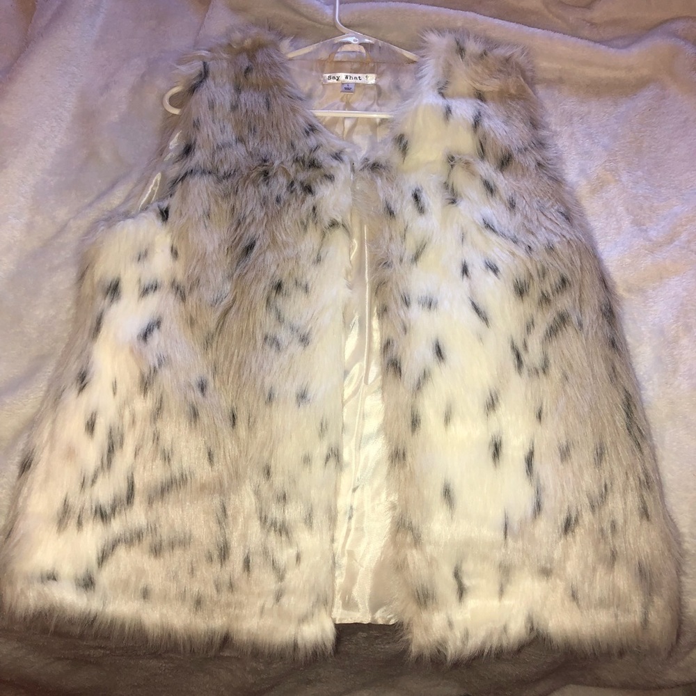 Fake fur vest